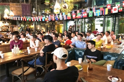 堅(jiān)基商業(yè)丨“打造美食天堂，共筑饕餮盛宴” 之2018年餐飲商戶座談會順利舉辦