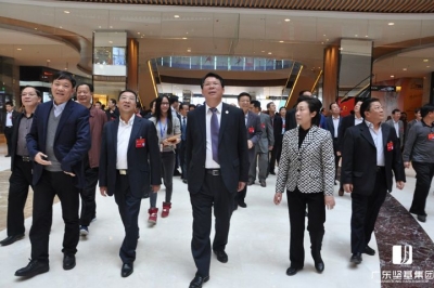 河源市人大代表、政協(xié)委員視察河源市商業(yè)中心