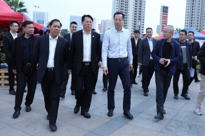 安全重任擔在肩 踏實篤定永向前 堅基供應(yīng)平安美好時光 ——市領(lǐng)導林濤、黎意勇、朱蔚蔚、鐘壬旺等調(diào)研河源市商業(yè)中心安全情況